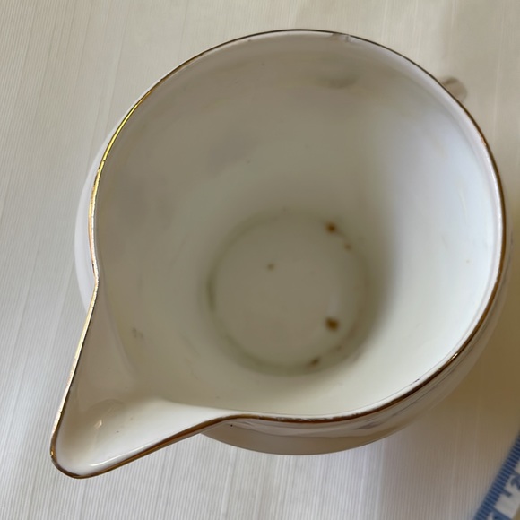 Royal Crown Porcelain Creamer Pitcher England African Violet flower pattern - Picture 8 of 8